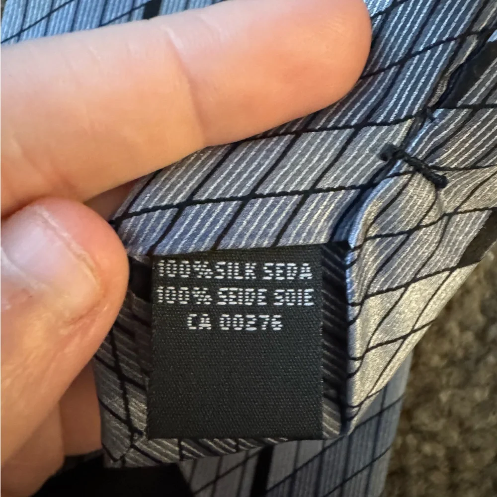 Trump x Arrow Gray Diagonal Check Tie - Picture 3 of 3
